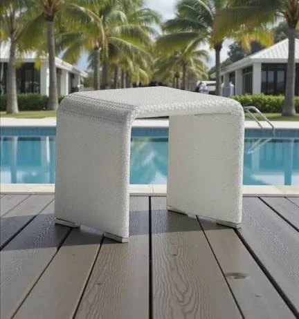 Rompin outdoor wicker side table-white color
